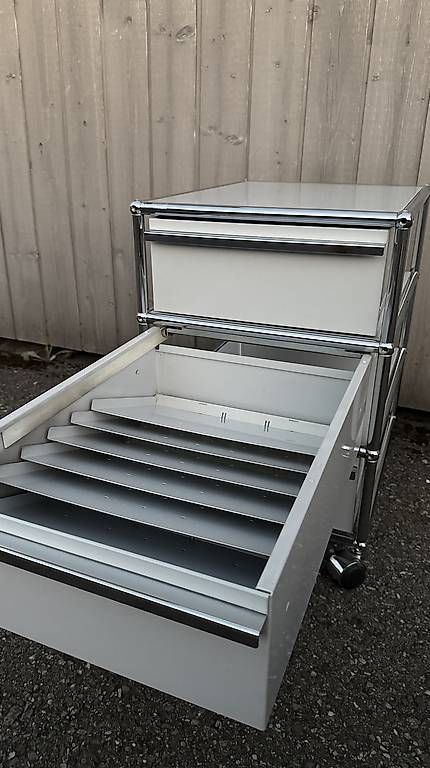 USM Korpus: USM Haller Container Korpus Lichtgrau Q2 – Gebraucht aus Schwarzenburg von sachsmeinname 3