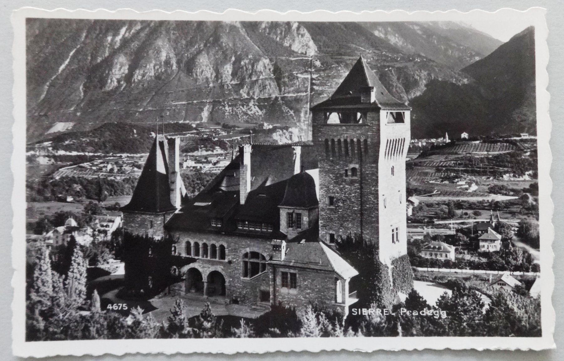 Cartes postales: Sierre - Pradegg – D'occasion à Fétigny par Billy2miny