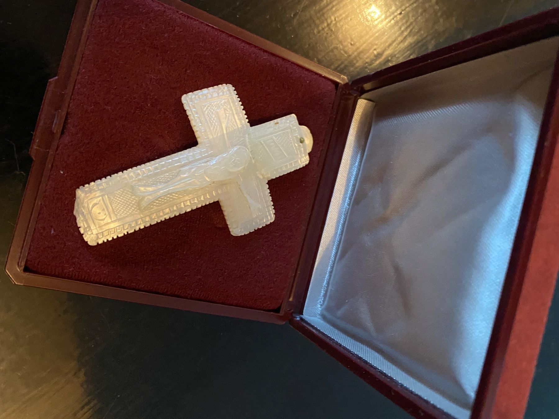 Sculture & Statue: Perlmutt-Kreuz handgeschnitzt – Usato da Lüchingen venduto da LIDB 3