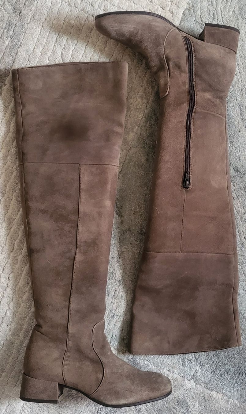 Damenschuhe: Cuissardes en daim avec doublure chaude, pointure 38. – Gebraucht aus Neuchâtel von wikit