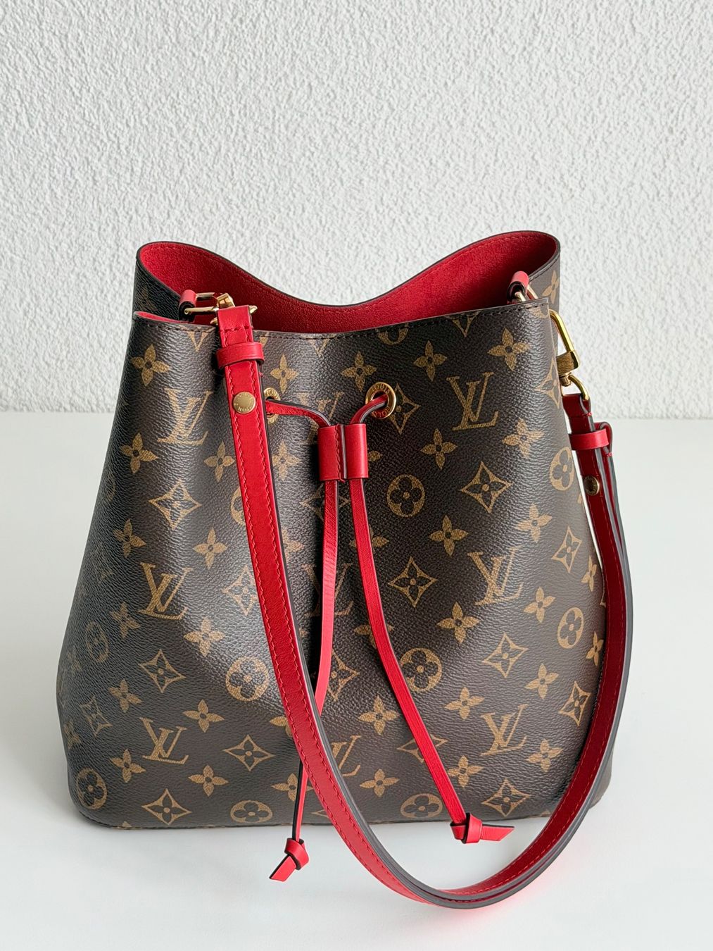 Louis Vuitton Borse da donna: Louis Vuitton Néonoé – Usato da Reinach AG venduto da gab_8s7m