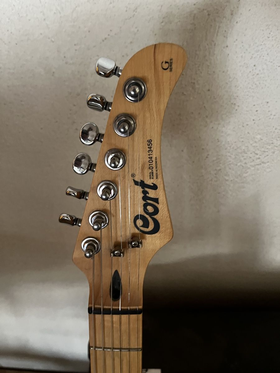 Cort Musikinstrumente: Gitarre mit Verstärker – Gebraucht aus Olten von Rozzo0 2