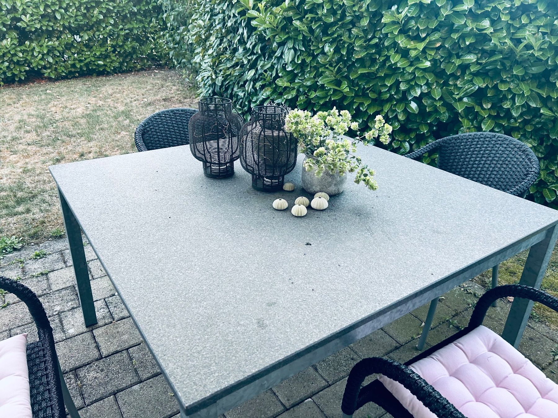 Interio Tavoli: Gartentisch mit Granitplatte – Usato da Niederhasli venduto da dse66