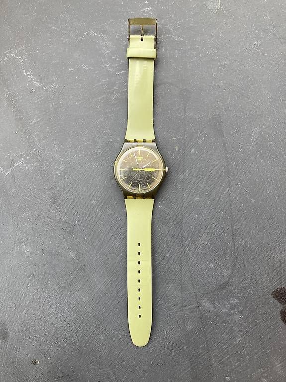 Orologi: Montre Swatch vert militaire – Usato da Vevey venduto da yvanschulz
