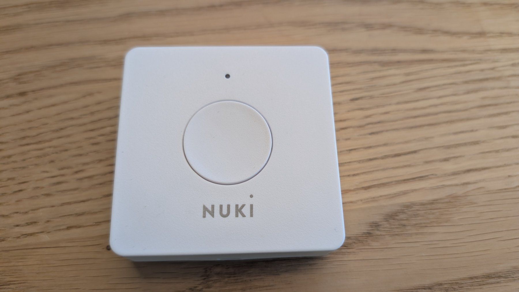 Nuki Lucchetti: NUKI Smart Lock Opener Weiss – Usato da Habsburg venduto da Matrix85 1