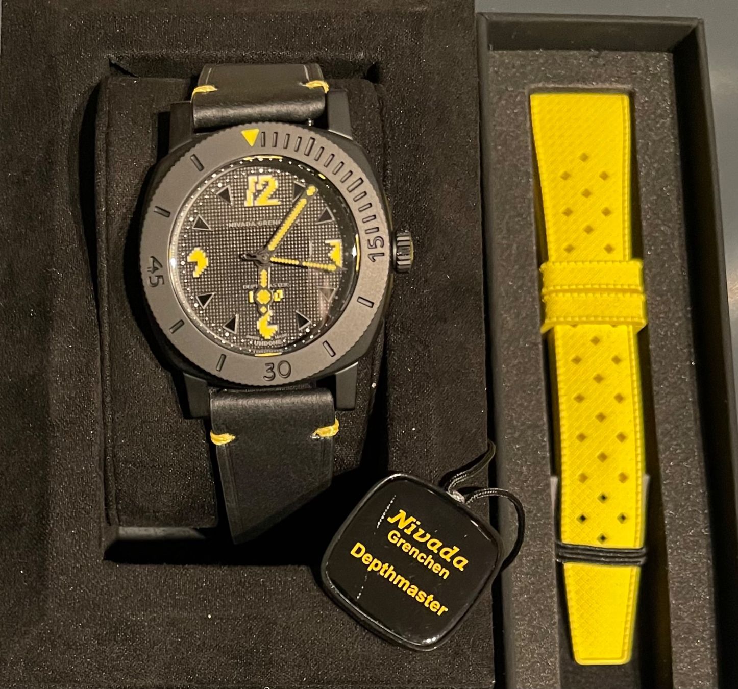 Nivada Orologi: NIVADA PIXEL ART DEPTHMASTER "PACMAN" by UNDONE Japan – Nuovo e nell'imballaggio originale da Embrach venduto da Canderau 2