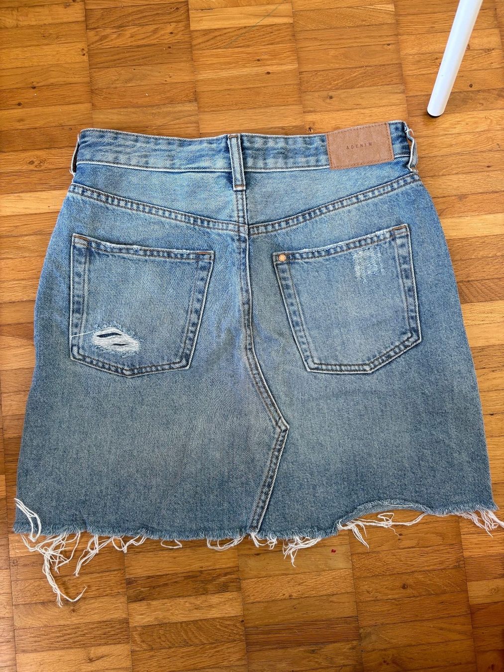 H&M Jeans: Jeans Minirock Grösse 36 – Usato da Altikon venduto da he.an 2
