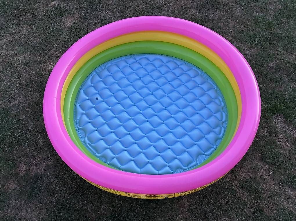 Piscines: Kinderpool, Kinderbädli, Pool, Plantschbecken – D'occasion à Salmsach par schneetiger1