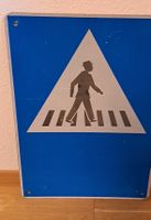 Strassenschild Fussgängerstreifen-Warnschild