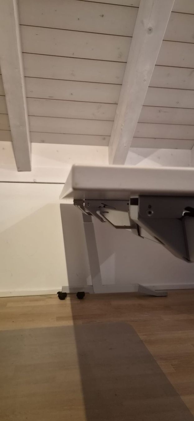 Scrivanie: Curve Elan Arbeitstisch, Bürotisch – Usato da Ebmatingen venduto da Mil04deci 5