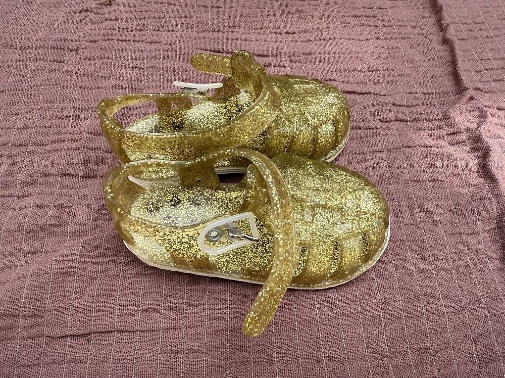 Schuhe für Jungen: Badeschuhe GR. 20 – Gebraucht aus Zürich von Soschi-25 3