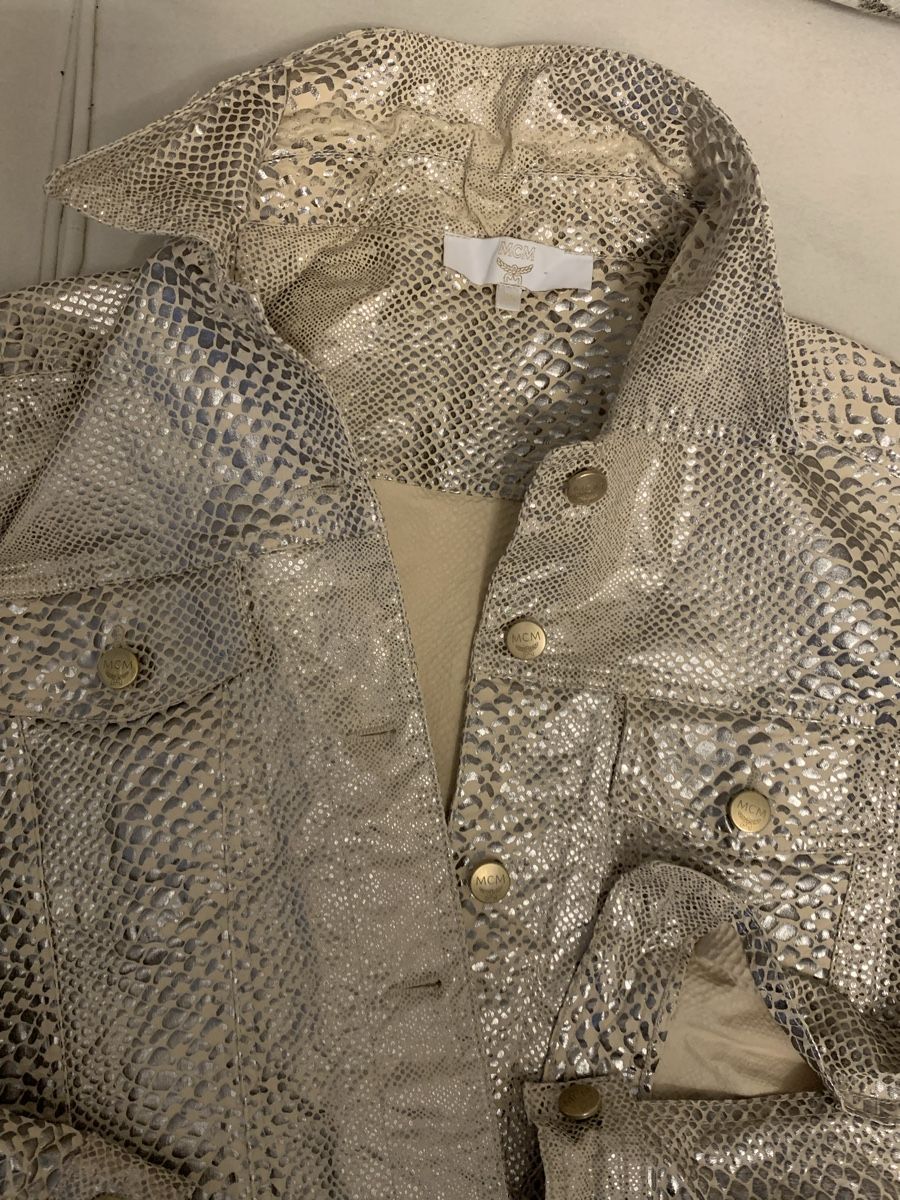 Mcm Jacken: MCM Jacke  – Gebraucht aus Bergdietikon von zor_856j 3