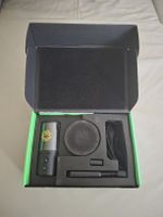 Razer Seiren Emote Mikrofon mit Emotikon Display