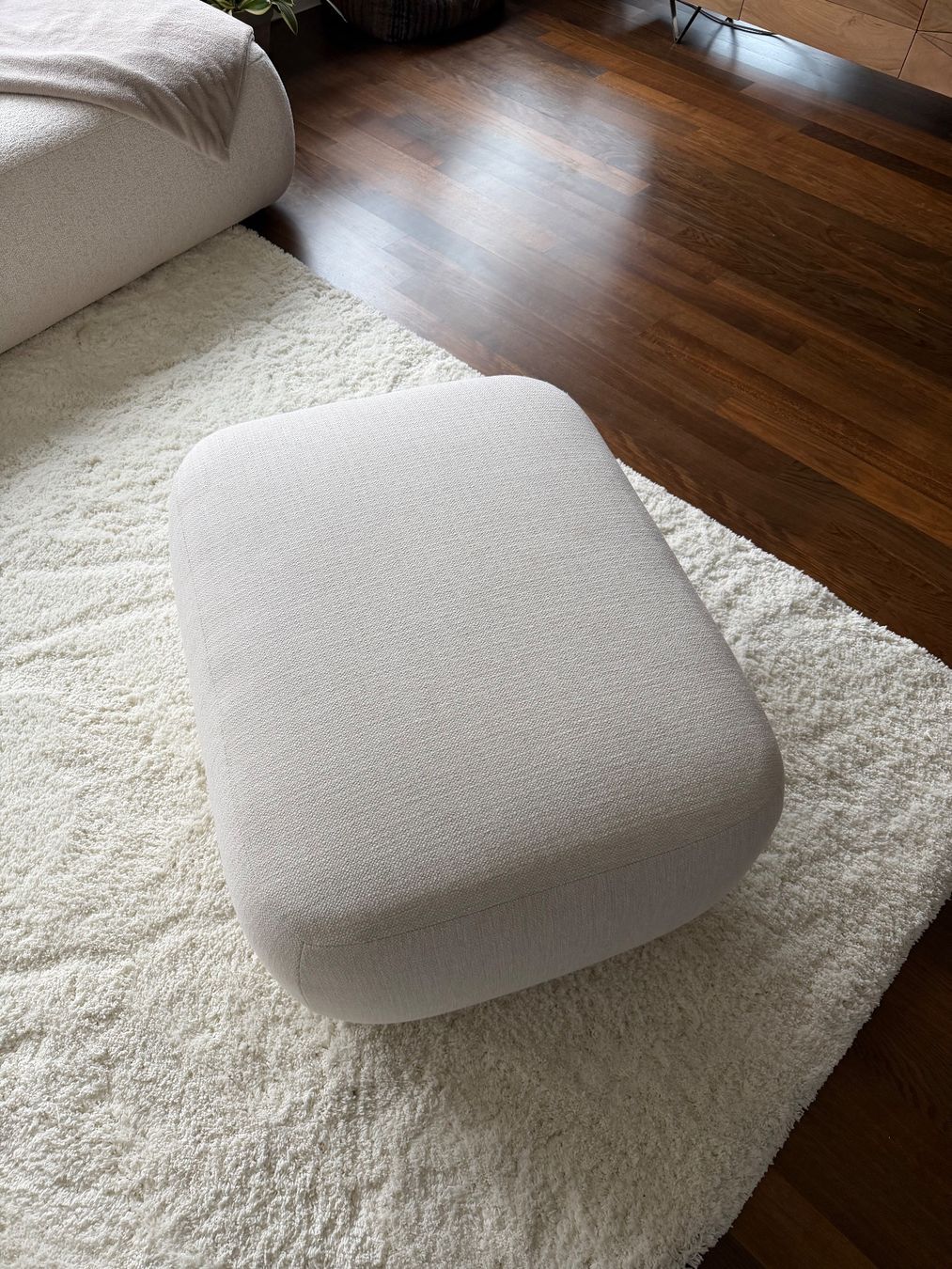 Westwing Sgabelli: Pouf / Hocker SOFIA in Cremeweiß (Westwing Collection) – Usato da Zürich venduto da sunnyytro 2