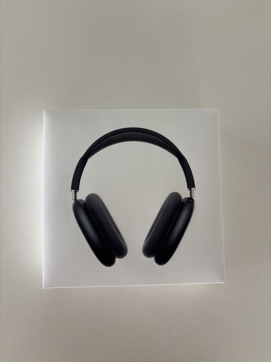 Apple Cuffie: Airpods Max Usb-C  240CHF – Nuovo (secondo la descrizione) da Steinhausen venduto da web_6gxj 4