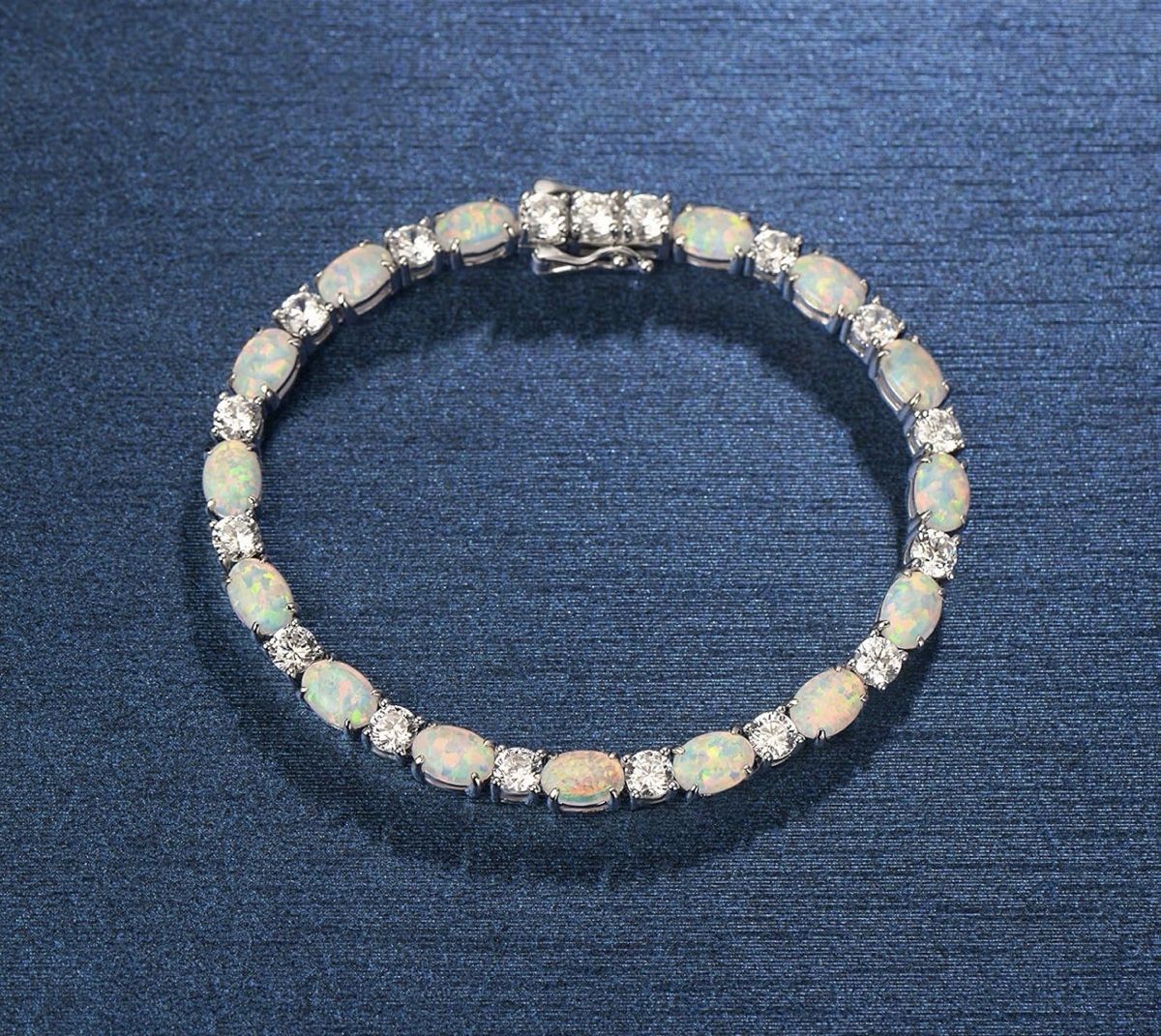 Armbänder & -reifen: Opal Armband – Neu und originalverpackt aus Hemmental von GoldWert1 2