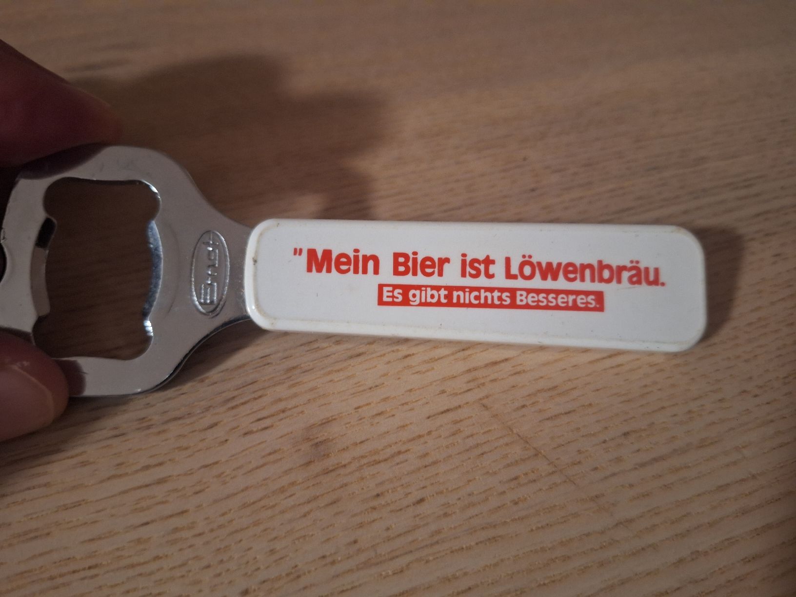 Küchengeräte: Flaschenöffner Löwenbräu Bier – Gebraucht aus Schaffhausen von RicardoSchaffhausen