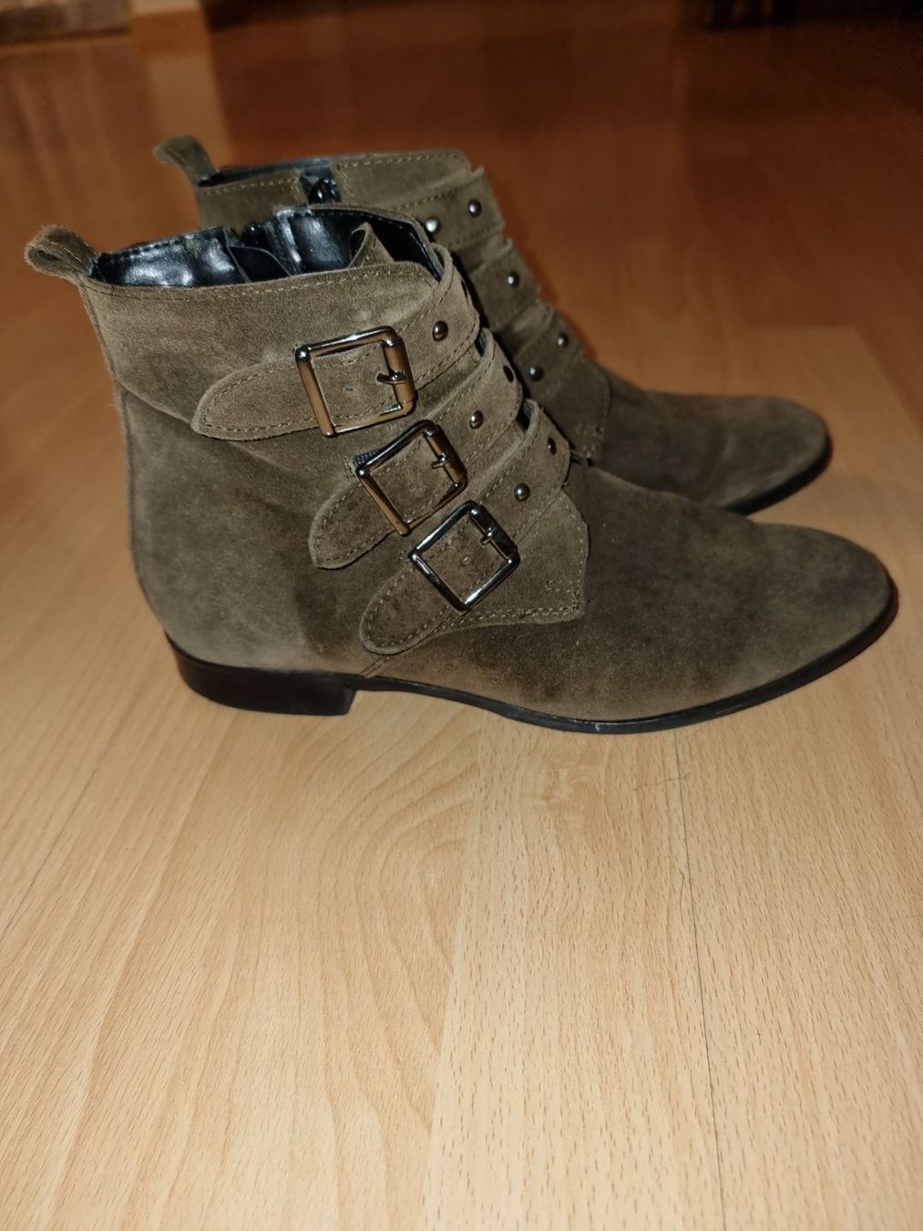 Damenschuhe: Stiefeletten – Gebraucht aus Affoltern am Albis von Ebruli89 1