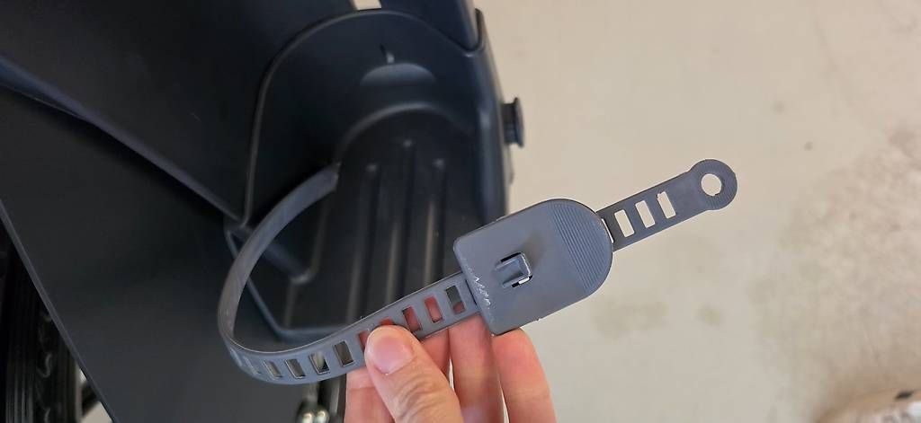 Pièces détachées: Britax Römer Velokindersitz – D'occasion à Aarburg par vere86 2