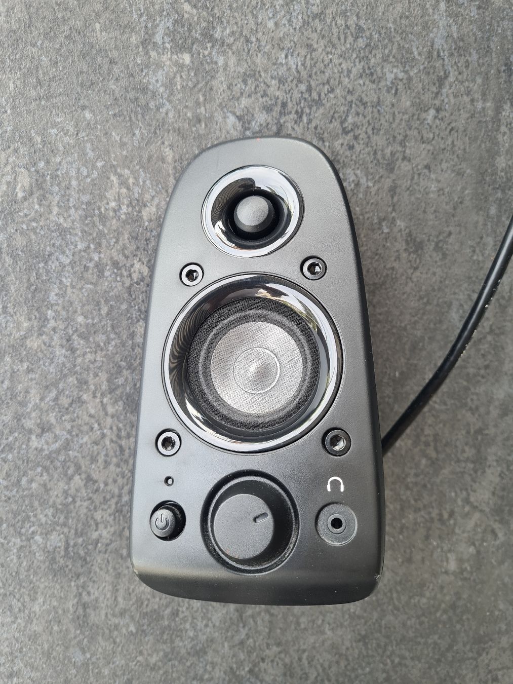 Logitech Heimkino: Logitech 5.1 Surround Sound Speakers Z506 – Gebraucht aus St. Gallenkappel von  5