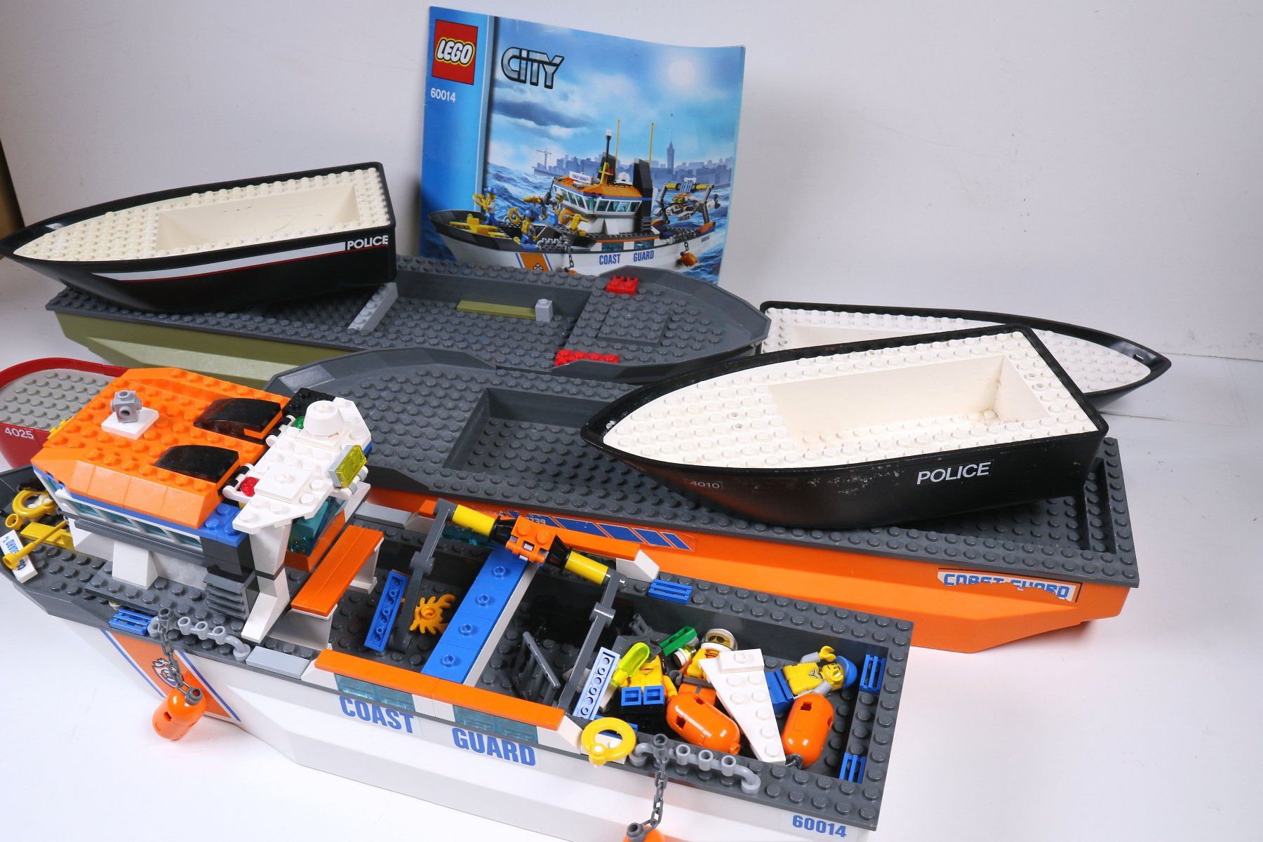 Lego Kit di costruzioni: Diverse Schiffsrümpfe und einige Teile dazu – Usato da Hettlingen venduto da Scholi99 5