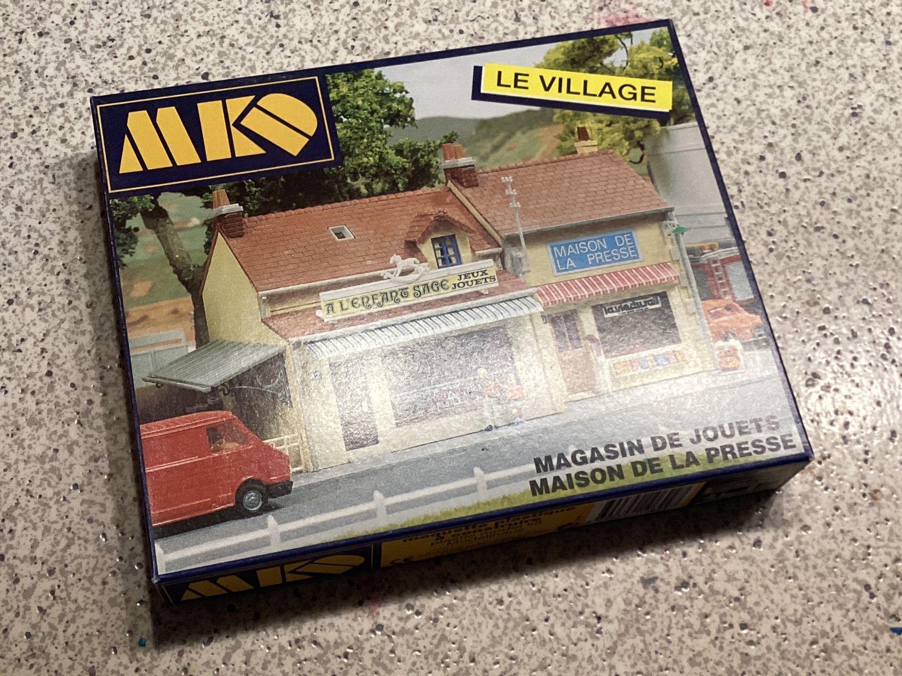 Kit di modellismo & Modellini statici: MKD Le Village 662 H0 – Usato da Bülach venduto da BTDB
