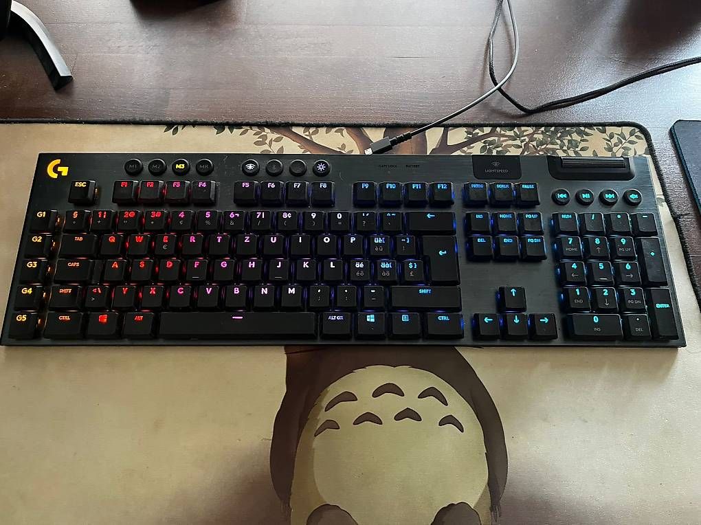 PC: Gaming Setup mit PC, Maus, Bildschirm + Headset / Preis VB! – Usato da St. Gallen venduto da Baao 2