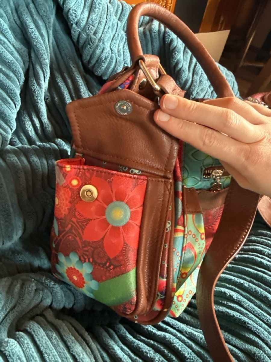 Desigual Taschen: Handtasche von Desigual  – Gebraucht aus Triesenberg von elfchen96 3