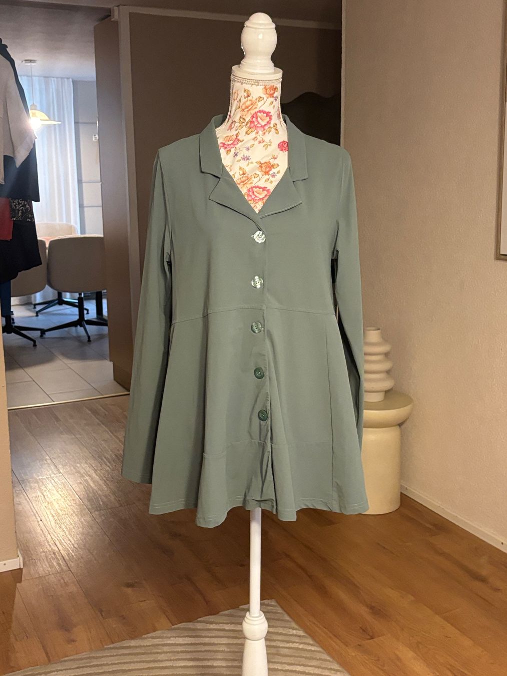 Zeitlos by Luana Giacche: Zeitlos by Luana Blazer – Usato da St. Margrethen SG venduto da dijanaO 3