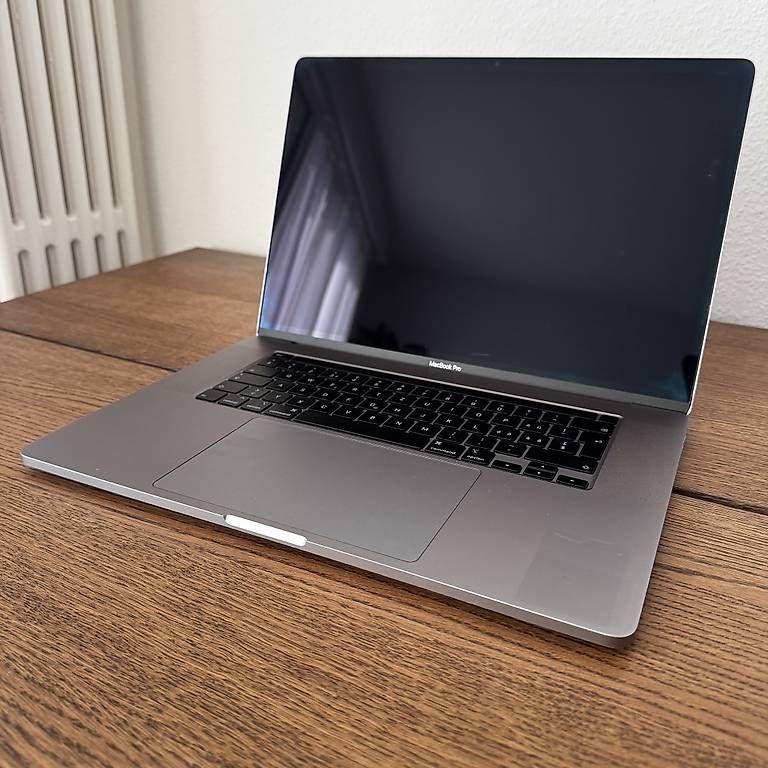 Apple PC: MacBook Pro 16 pouces / 32 gb de RAM – Usato da Lausanne venduto da ponifull 2