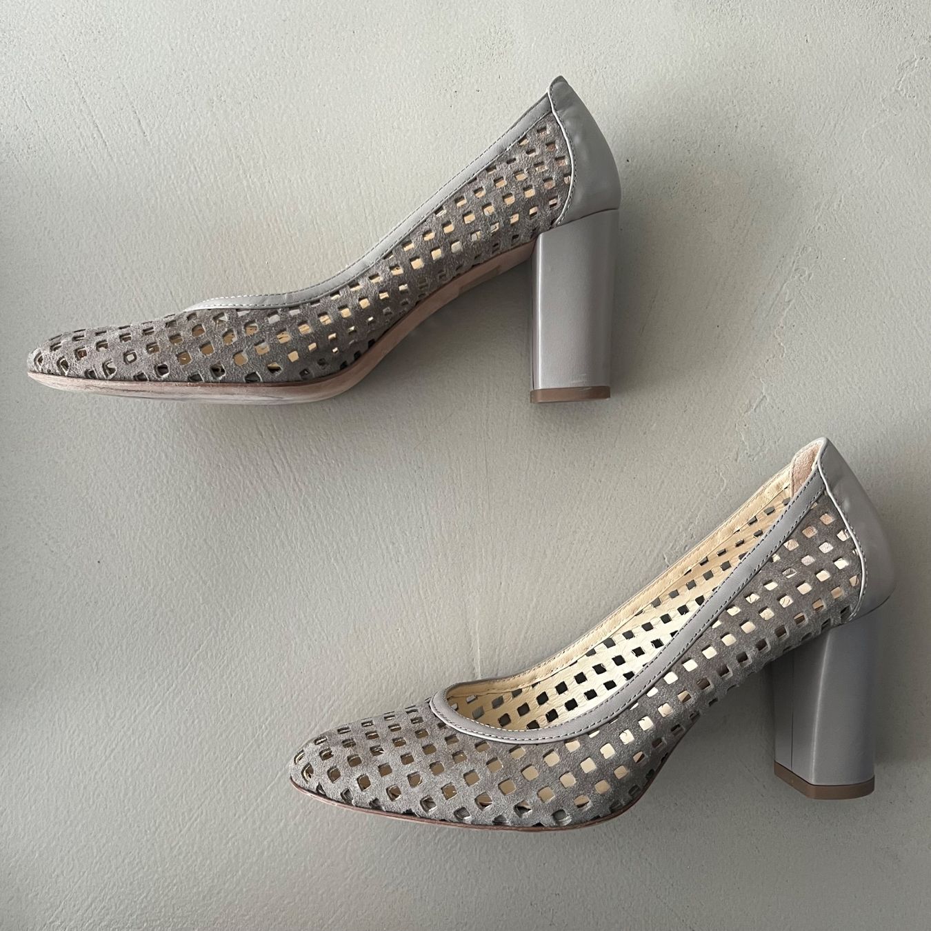 Navyboot Scarpe da donna: NAVYBOOT Veloursleder Pumps ❣️ – Usato da Zürich venduto da ClosetQueen 1