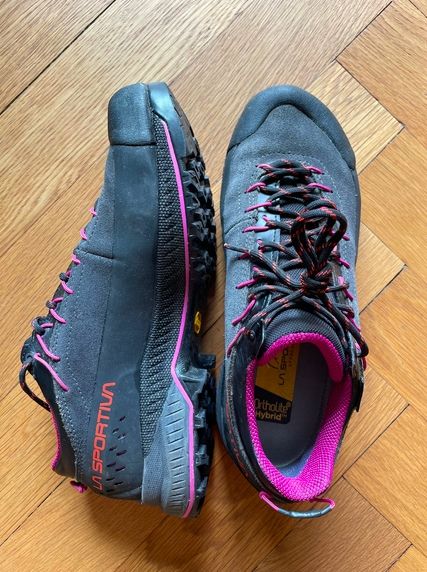 La Sportiva Scarpe da donna: La Sportiva Trekkingschuh Damen – Nuovo (secondo la descrizione) da Biel/Bienne venduto da Felix_Felicis