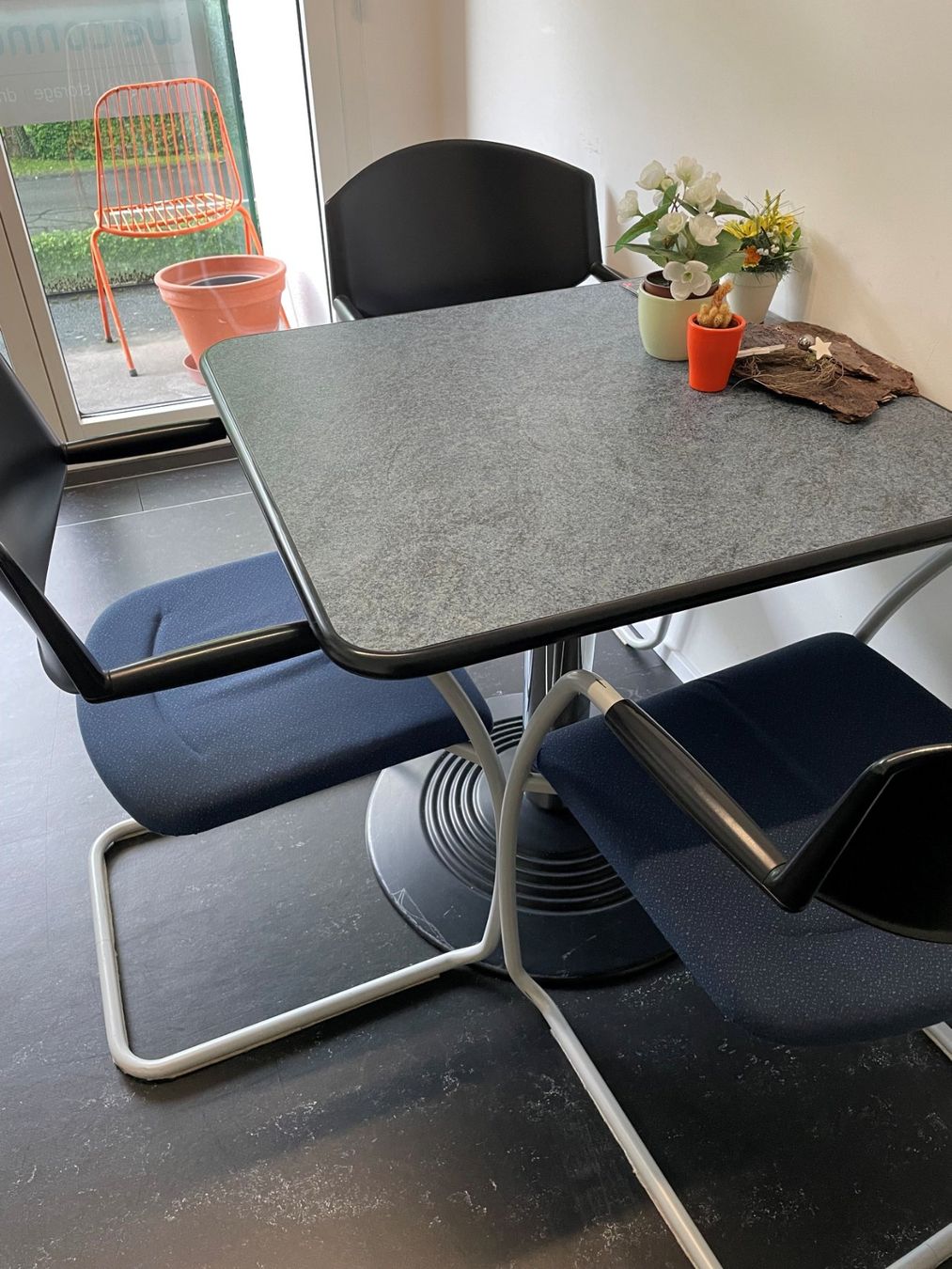 Tischset: Sitzgarnitur – Gebraucht aus Wettingen von guc_hbj5 1