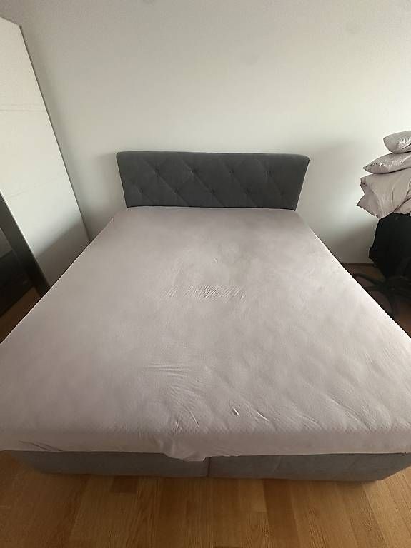Lits: Boxspringbett – D'occasion à Zürich par artflck 1