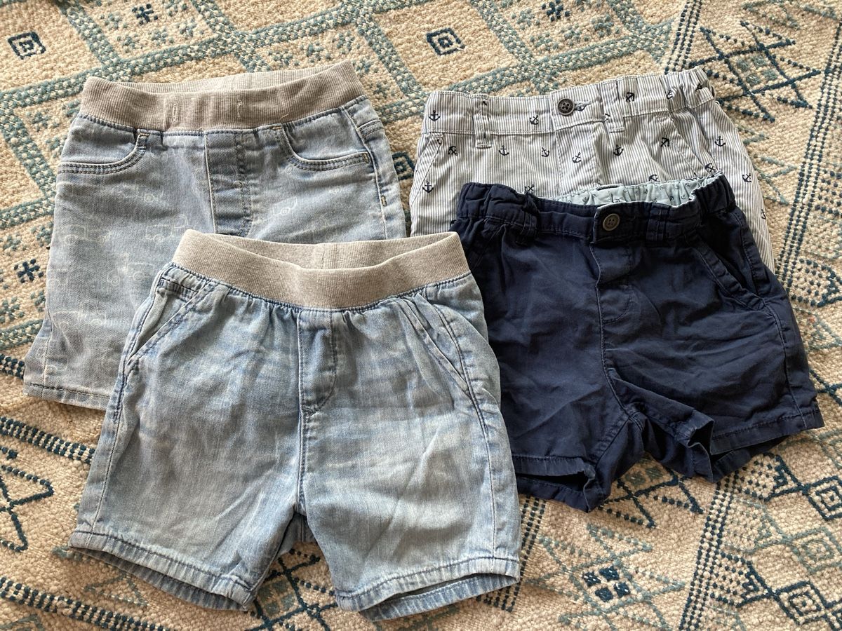 H&M Lotti & Set di vestiti: 4 Shorts von H&M in Grösse 86 – Usato da Münchenstein venduto da nuk2018