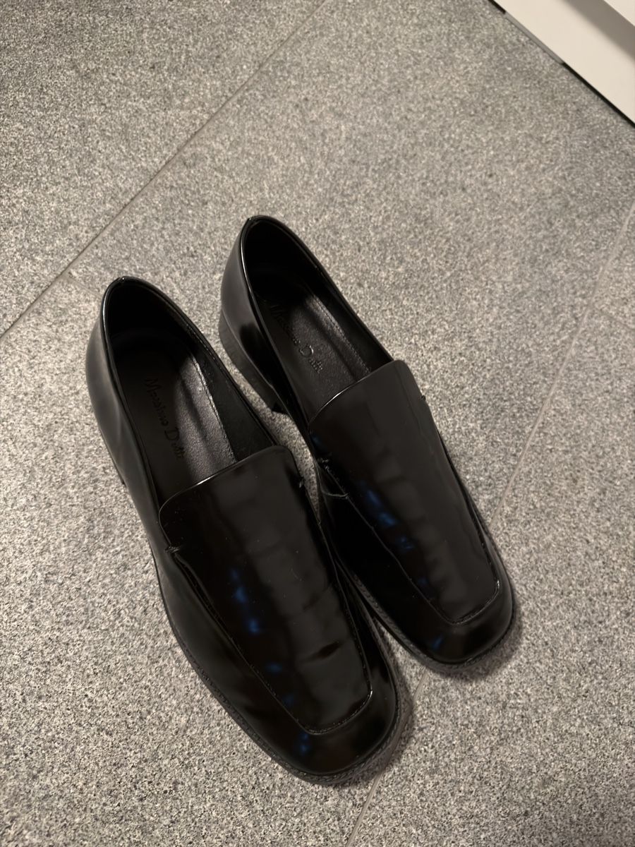 Massimo Dutti Chaussures femmes: Massimo Dutti loafers – D'occasion à Paradiso par jul_xd5l 1