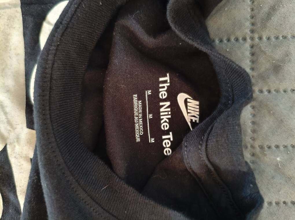 T-shirt: Nike Just Do It T-Shirt  Schwarz  Grösse M – Usato da Gossau SG venduto da lau_jz5l