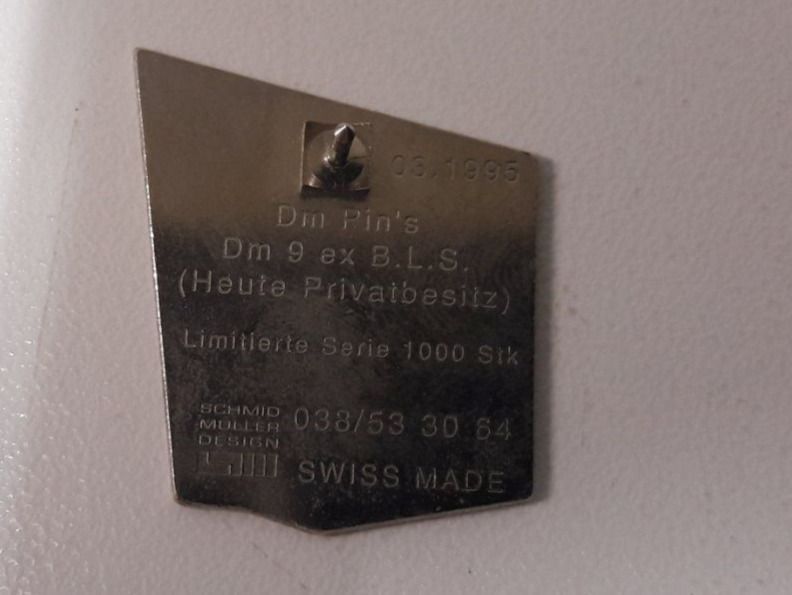 Placchette & Badge: Pin's : draisine Dm 9 ex BLS – Usato da Buttes venduto da Cafe2005 1