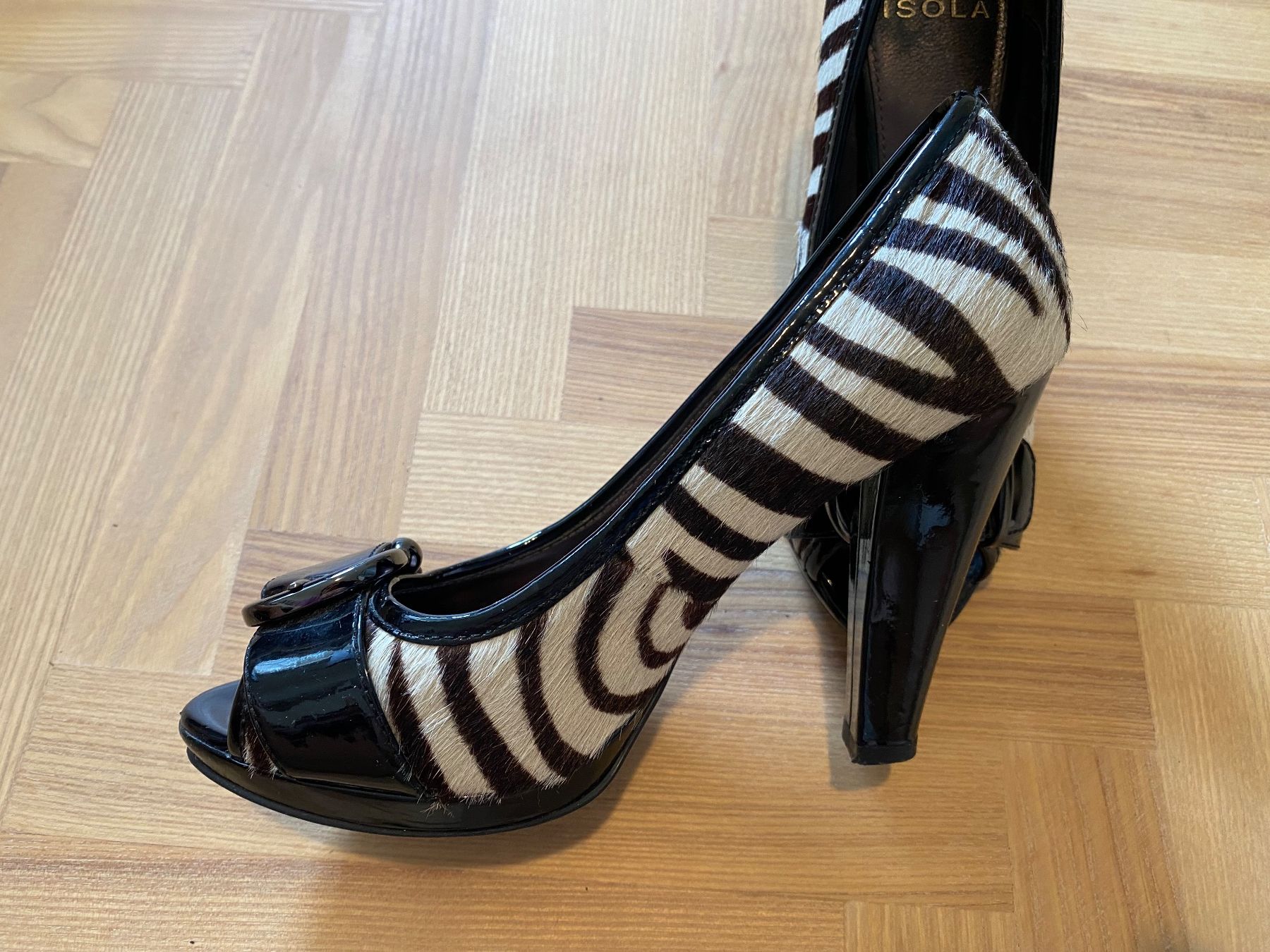 Scarpe da donna: Damenschuhe Pumps Zebra-Muster US Size 6 – Usato da Founex venduto da mpw_62nc 1
