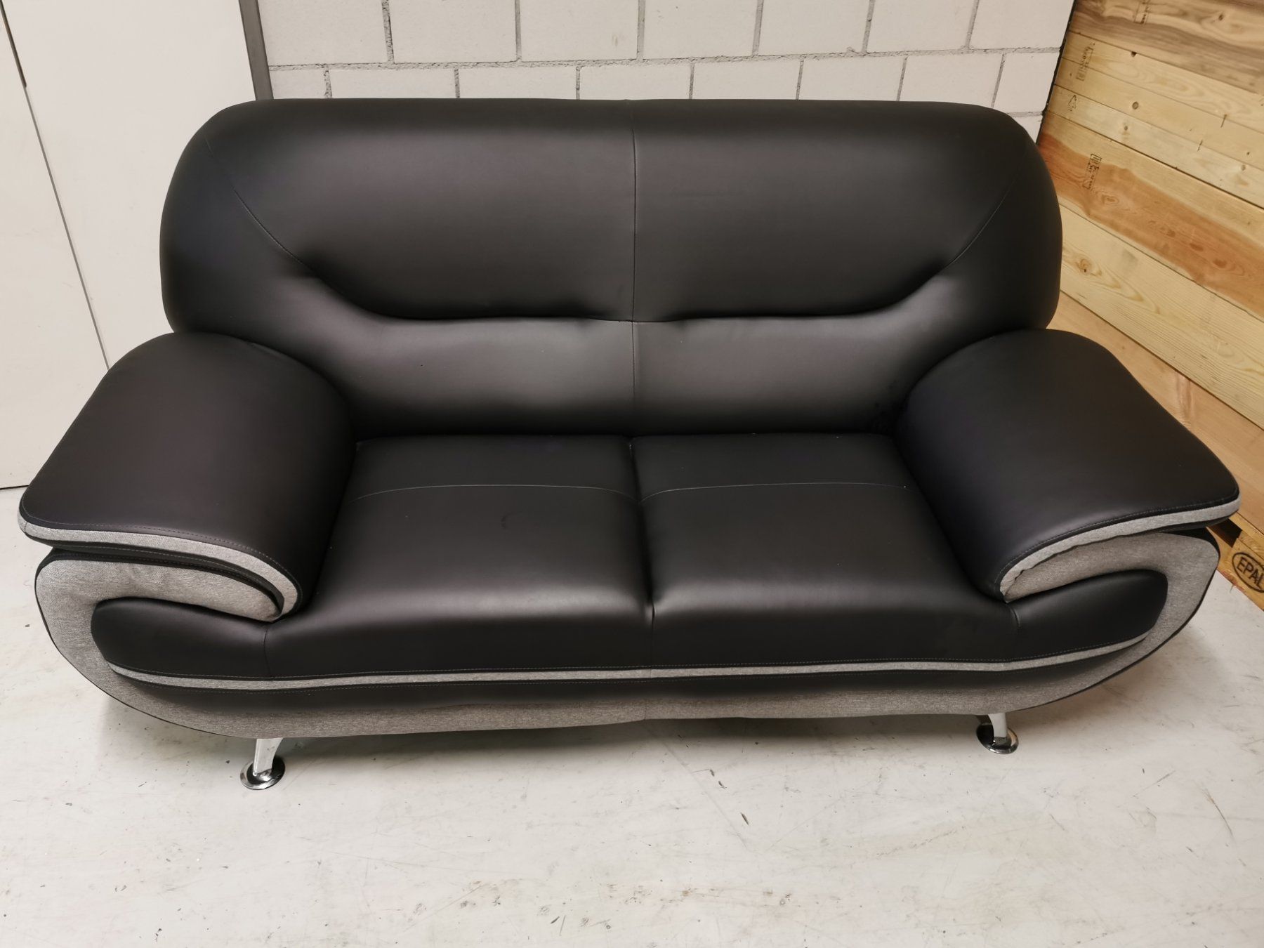 Divani: Sofa – Usato da Zürich venduto da imix80