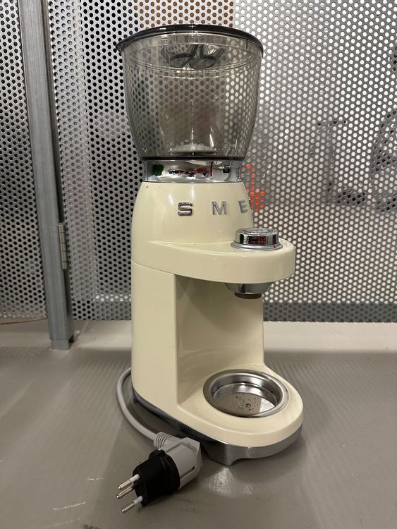 Coffee grinder Smeg Kaufen auf Ricardo