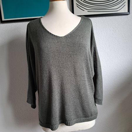Feiner Strickpullover V-Ausschnitt Gr. M
