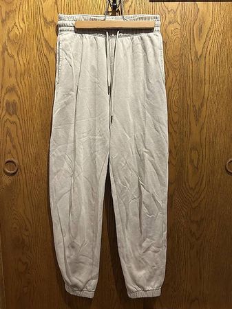 Beige Jogginghose 
