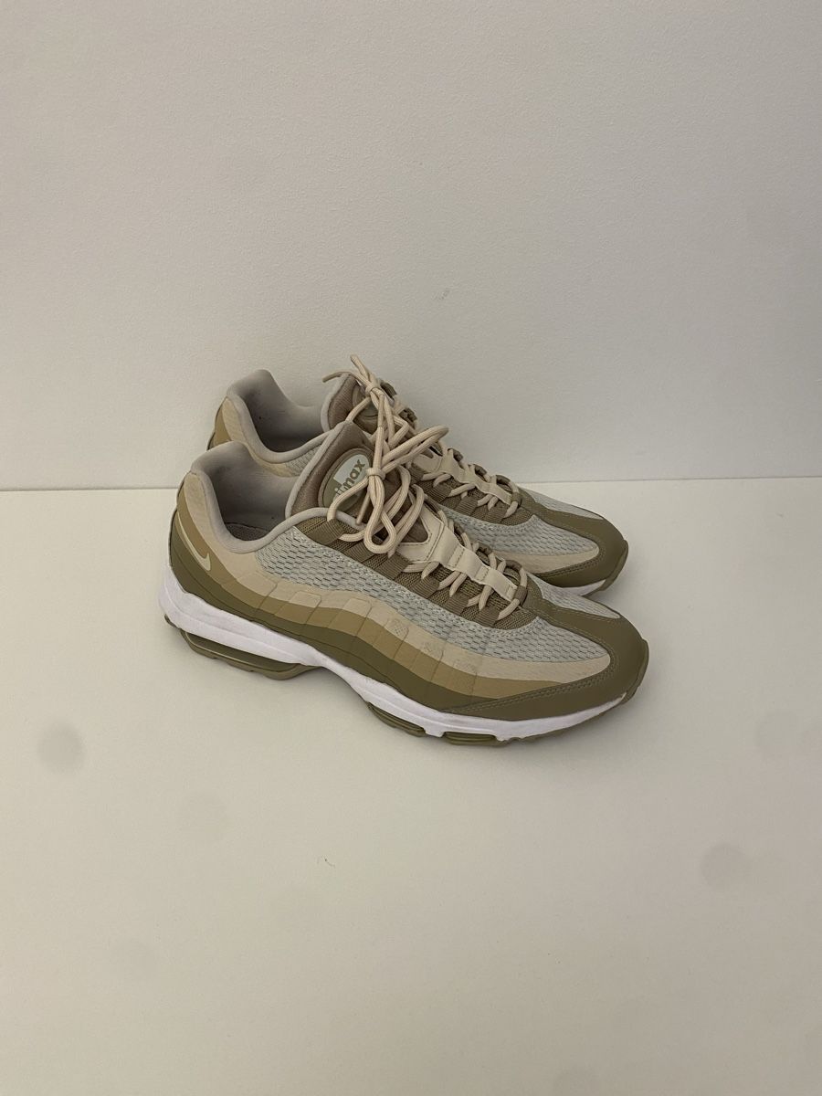 Nike Chaussures hommes: NIKE Sneaker Air Max 95 Size 42.5 – D'occasion à Brüttisellen par xe_m 1