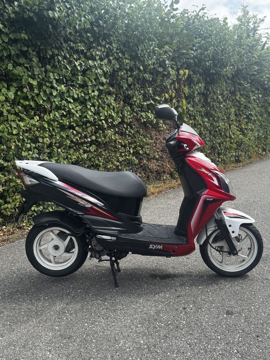 Sym Scooters: Roller SYM Jet 50 mit Teilen ab CHF 1.- – Défectueux à Biberist par bus_9md2 1