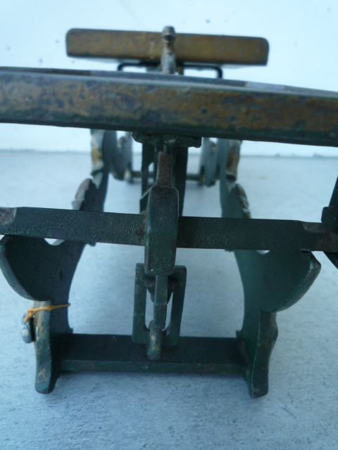 Bilance e pesi: ANCIENNE PETITE BALANCE 3 kg – Usato da Cortaillod venduto da Matteo18 8