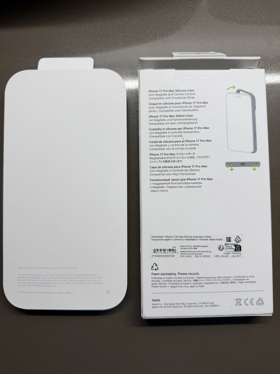 Apple Covers & Schutzfolien: iPhone 17 Pro Max Silikon Neon gel Hülle MagSafe – Gebraucht aus Altendorf von Mar_t7f5 1