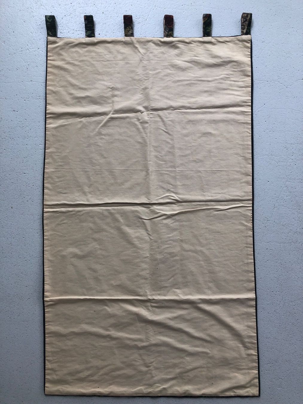 Tutte le decorazioni: Wandbehang – Usato da Balzers venduto da Bastlerherz 4