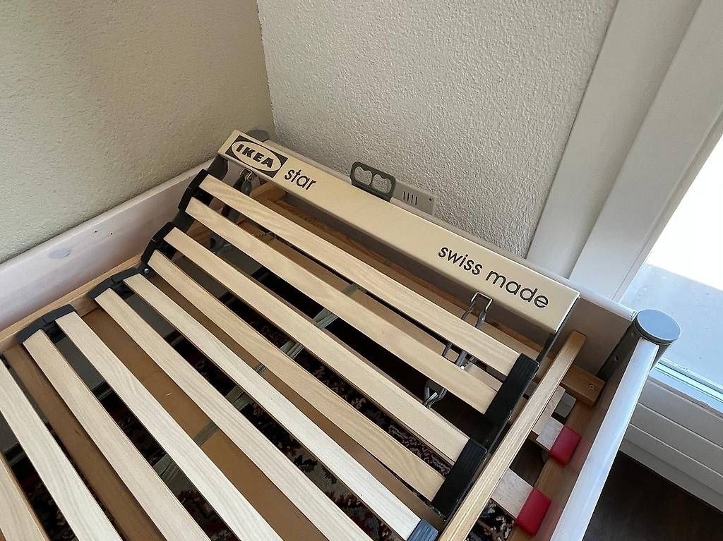 Letti: Flexa Bettrahmen 90x200 + Lattenrost Ikea Star – Usato da Münsingen venduto da Koshka 2