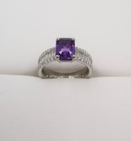 Saphir Ring mit Diamanten in Weissgold 750